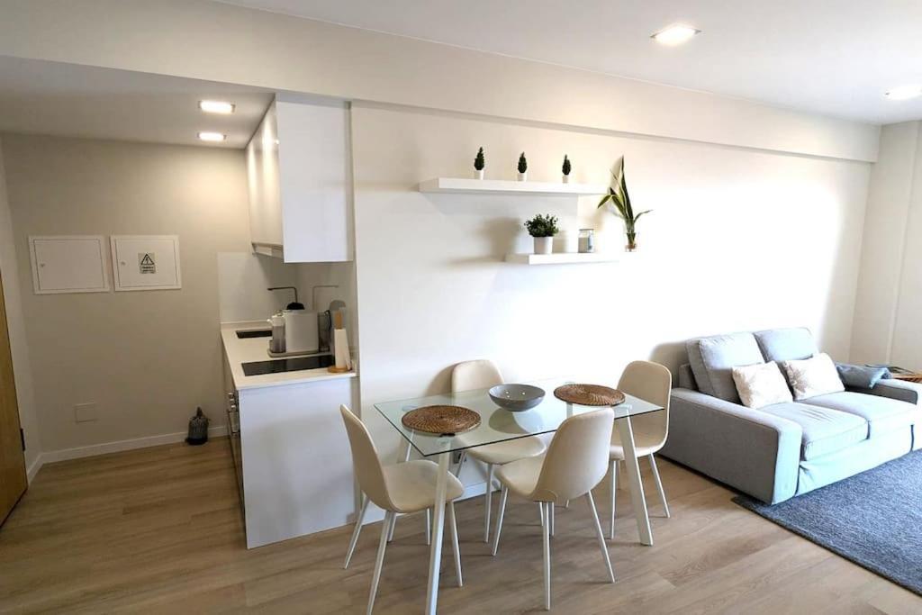Top-floor One-bedroom Flats - Peaceful With Ocean And Views * Funchal (Madeira)