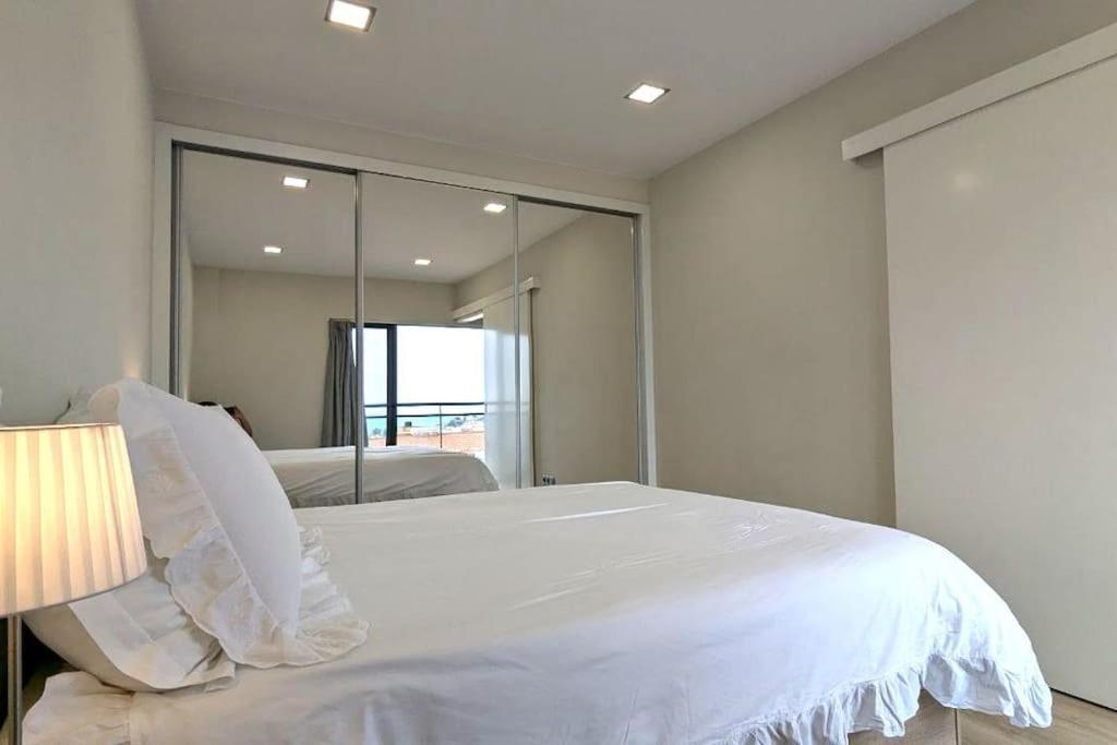 Top-floor One-bedroom Flats - Peaceful With Ocean And Views Apartment Funchal (Madeira)