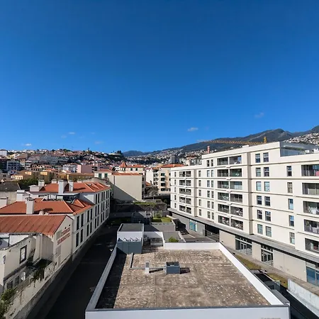 Top-Floor One-Bedroom Flats - Peaceful With Ocean And City Views Funchal  Exterior photo