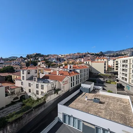 Top-Floor One-Bedroom Flats - Peaceful With Ocean And City Views Funchal  Exterior photo