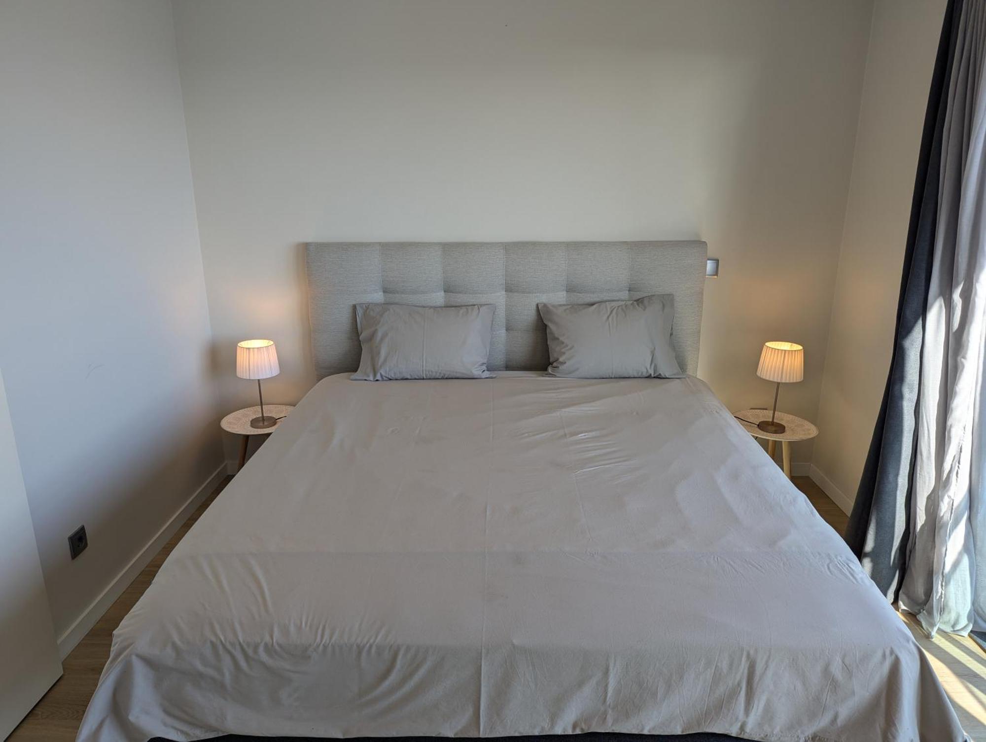Apartament Top-floor One-bedroom Flats - Peaceful With Ocean And Views *